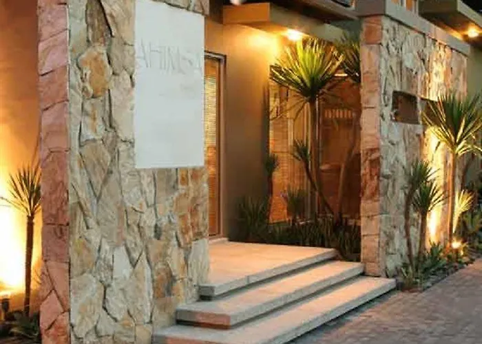 阿什姆萨海滩酒店 金巴兰